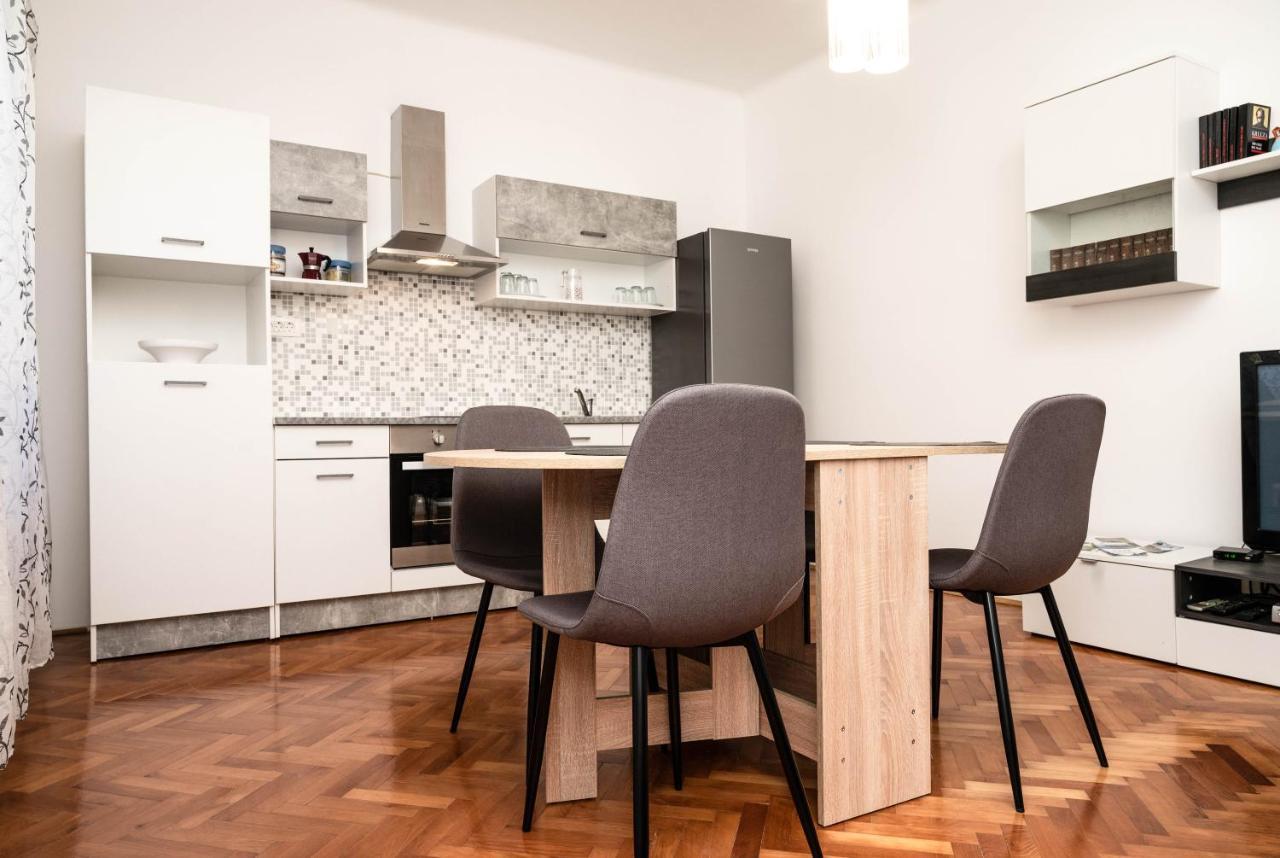 Apartment Marta Raša Extérieur photo